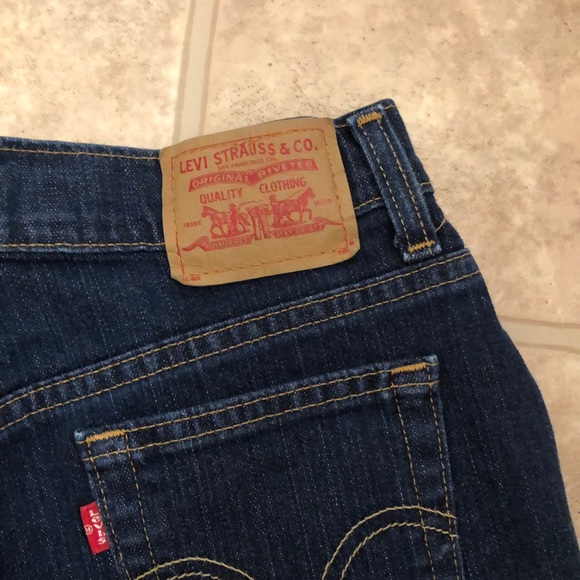 Levi’s shorts - Picture 3 of 5